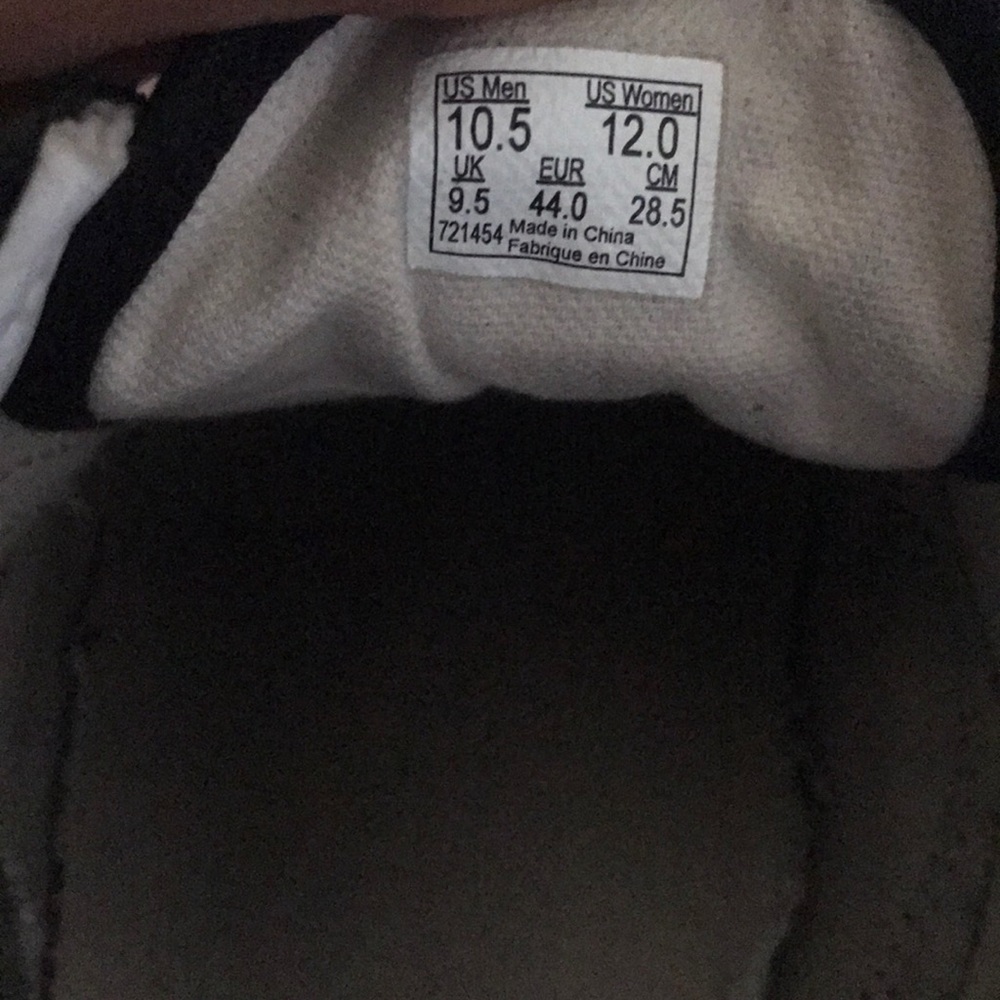Vans - Picture 5 of 5